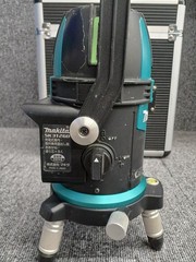 Makita SK312GD Laser Marker with Charger Required
