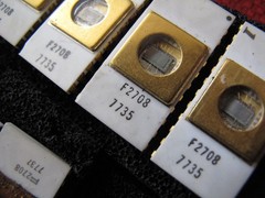 vintage INTEL 2708 White Ceramic Gold Cap Lot of 19 EPROM Chips