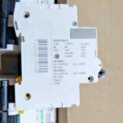 2PCS LOT- SCHNEIDER A9N18359 CIRCUIT BREAKER Acti 9 C120N MCB, 1P Poles 125A