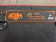 K&H ETS-7000A Digital-Analog Training System Electronic Trainer