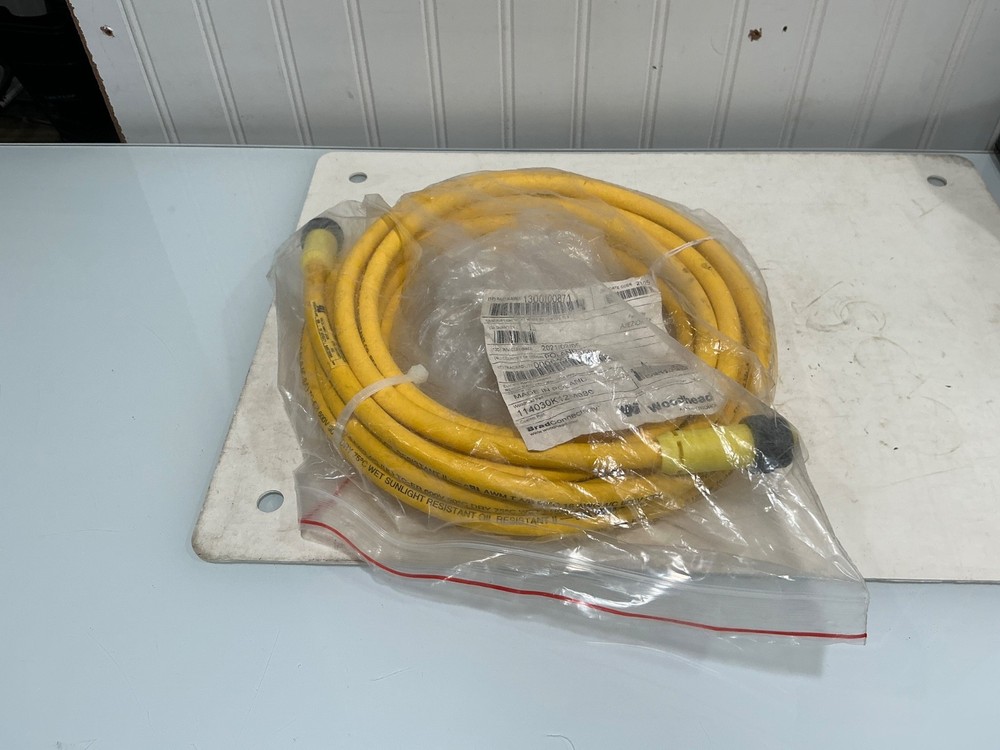 Woodhead Brad Connectivity 114030K12M080 Double-ended Cordset 1300100871
