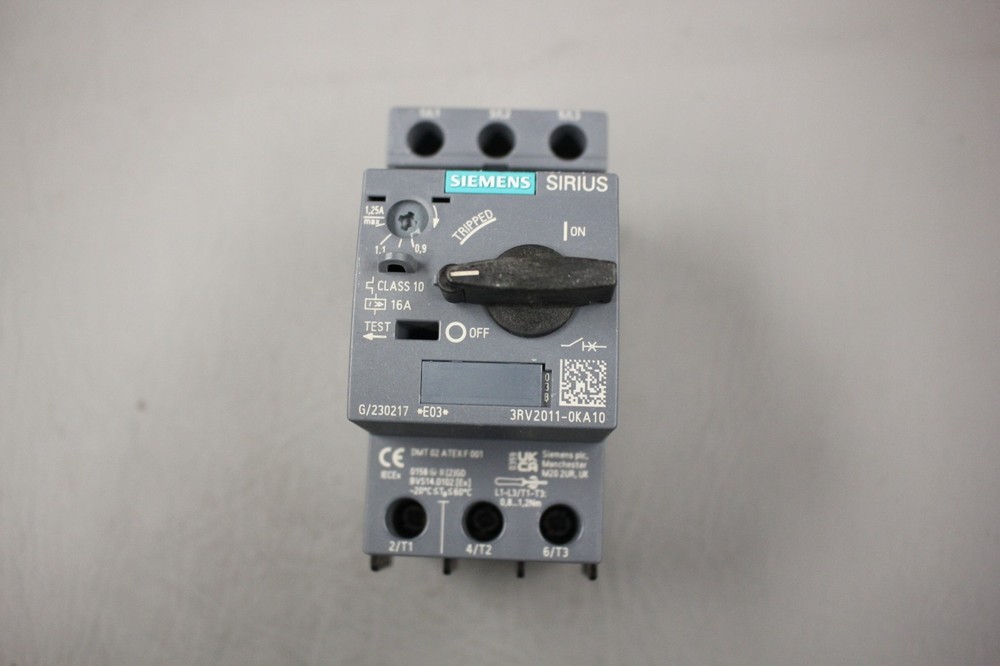 UNUSED SIEMENS SIRIUS 3RV2011-OKA10 MOTOR STARTER CIRCUIT BREAKER