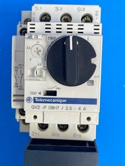Lot Of 5 Telemecanique GV2-P08H7 2.5-4A Motor Circuit Breaker w/ LC1D12 25A