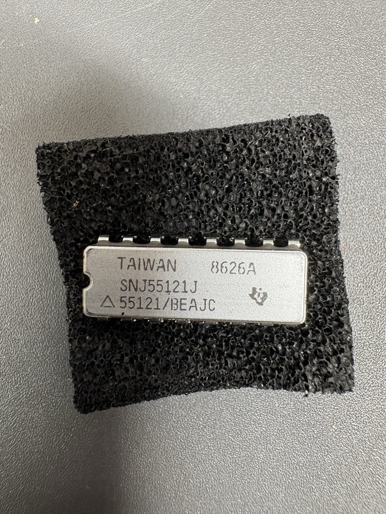SNJ55121J Military IC Ceramic DIP Texas Instruments Logic Microcircuit NOS