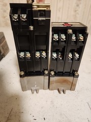 LOT OF 8 ALLEN BRADLEY 700-P400A1 /B RELAY 10A 600VAC 700-P200A1 Bulletin 700P