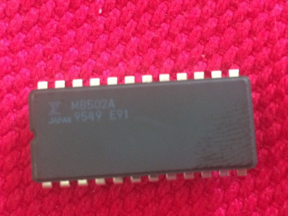 MB502A FUJITSU 24PIN LOT OF 10