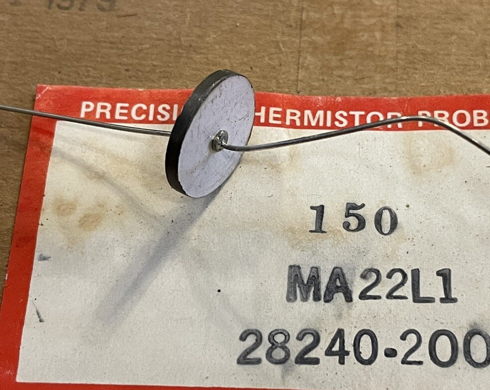 Vintage MA22L1 NTC Thermistor Box Of 150pcs 250 Ohms Cold, 5 Ohms Hot (CL-90?)