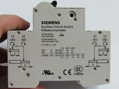 SIEMENS CIRCUIT BREAKER 5SY6201-7 5SY62 MCB C1 1 AMP A 1A 400V W/ AUX 5ST3010AS