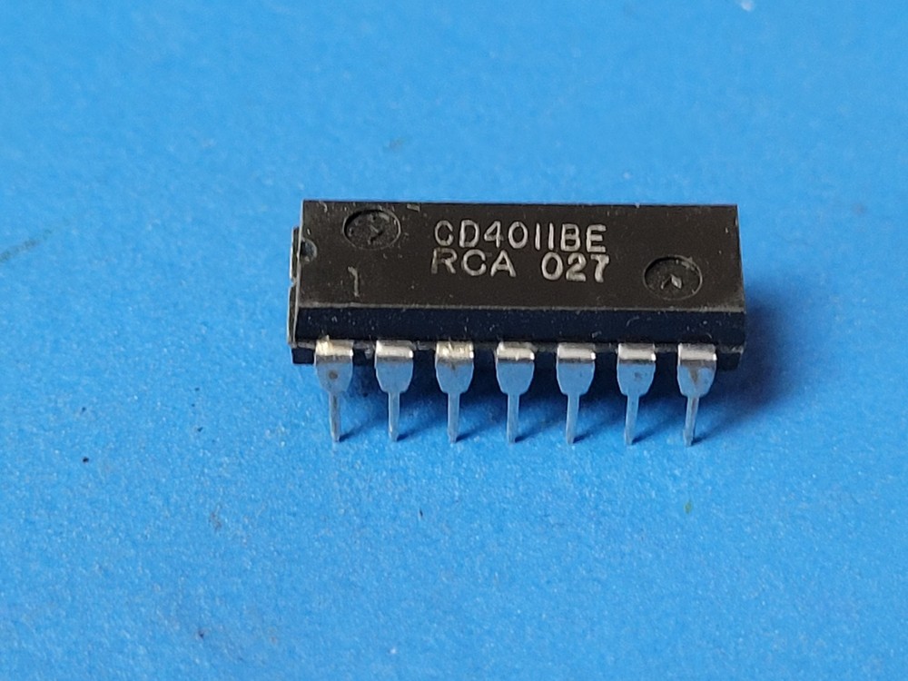 (10 PCS) CD4011BE RCA NAND Gate 4-Element 2-IN 14-Pin PDIP