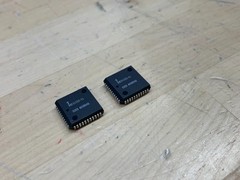 2-pcs Temic / Atmel Flash Microcontroller (32K x 8) 32KB 8-Bit 40MHZ PQCC44