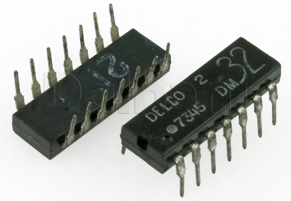 DM32 Original New Delco Integrated Circuit GM Part 7898489 replaces NTE744