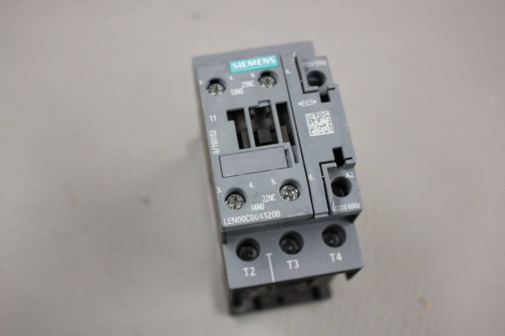 SIEMENS LIGHTING CONTACTOR LEN00C004120B