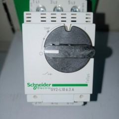 2PCS LOT-Schneider GV2L10 Motor circuit breaker, TeSys GV2,3P,6.3A-Brand New