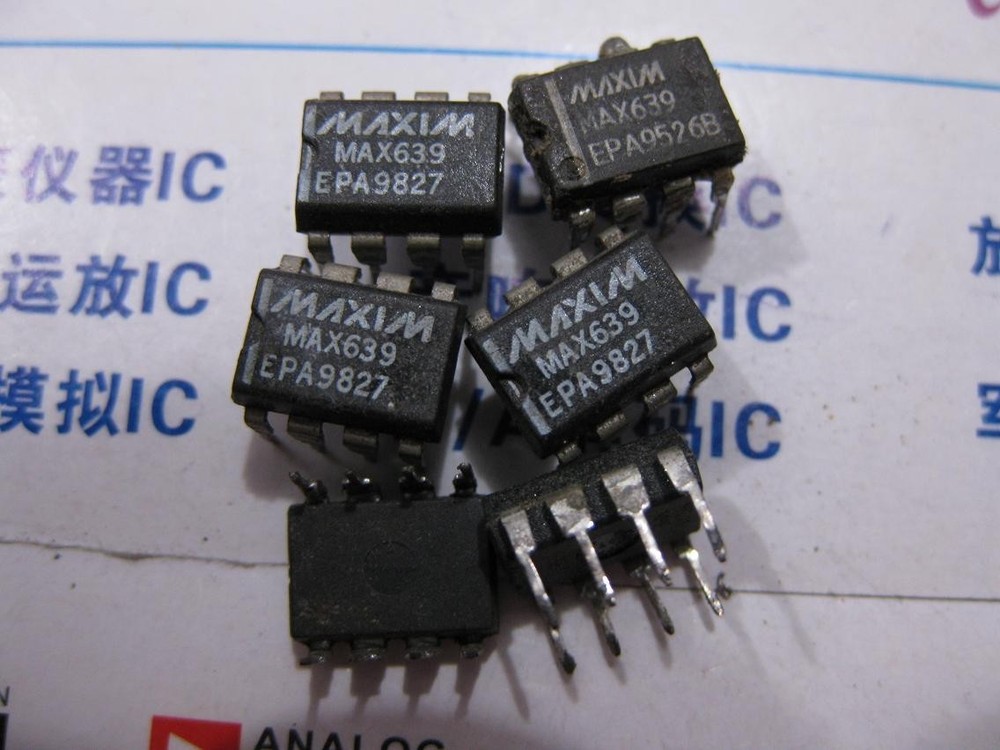 1X MAX639EPA 5V/3.3V/3V/Adjustable, High-Efficiency, Low IQ, Step-Down DC-DC