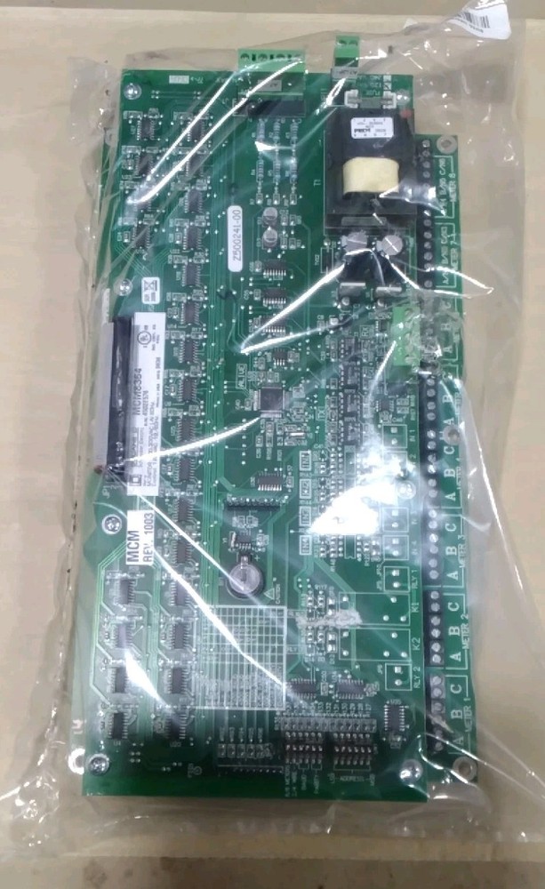 Square D MCM8364 Power Logic Multi-Circuit Monitoring Assembly 100-300VAC