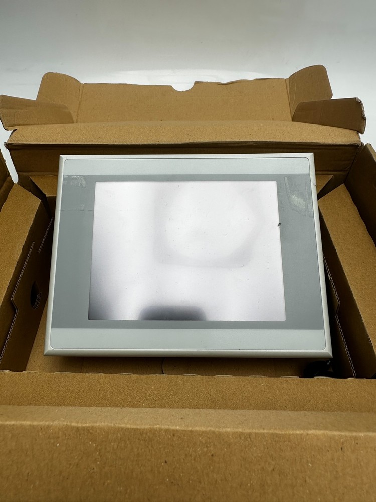 Eaton XV-102-D6-57TVRC-10 Touch Panel HMI Cracked Enclosure