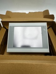 Eaton XV-102-D6-57TVRC-10 Touch Panel HMI Cracked Enclosure