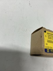 Square D 9001KM38 Fingersafe Light Module Ser H. Z-900