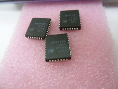 3 pieces M28F256-15C3 = 28F256 256Kbit (32Kx8) FLASH -40° to +125°C NEW ~