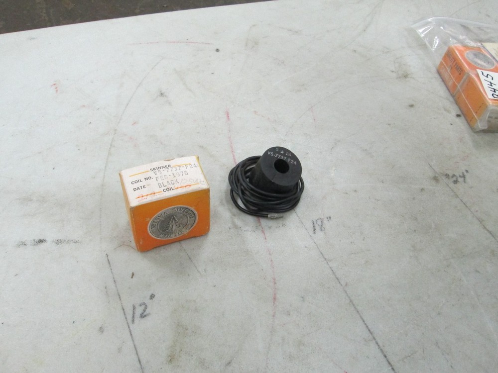 Skinner Coil Cat ID #00212-8459 #V5-7737-F24 125 VDC (NIB)