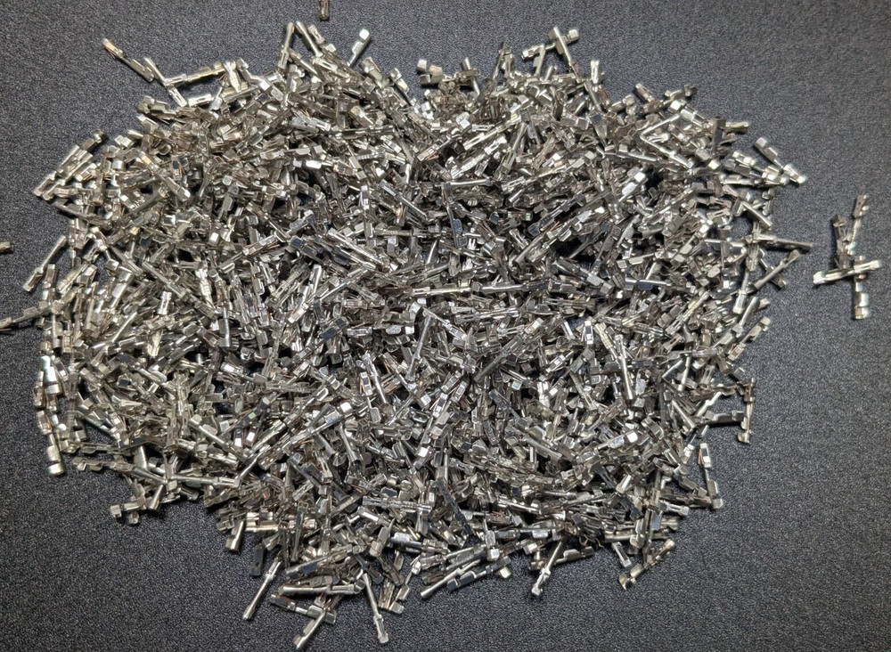 Lot of 1200 AMP/TE Connectivity 102128-2 Socket Contacts Tin 22-26 AWG Crimp