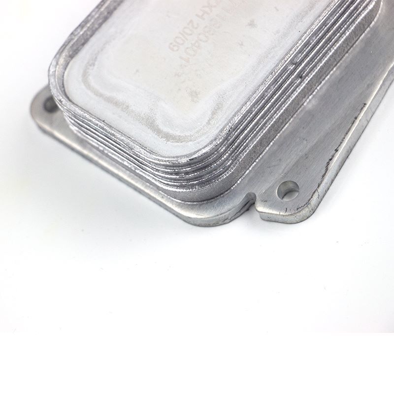 Engine Oil Cooler For W211 W204 C200 C230 E200 SLK200 A2711880401