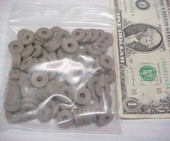 Lot 100 Chomerics EMI Electro Conductive Silicone Rubber Powder Metal Washers
