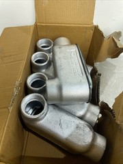 Crouse Hinds LB150M-CG, 1-1/2″, LB, Rigid Conduit Body with Cover/Gasket, 5 Pack