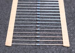 BEYSCHLAG 1000x resistance MBA 0204-50 tolerance ±1% 60.4kOhm unused in original packaging