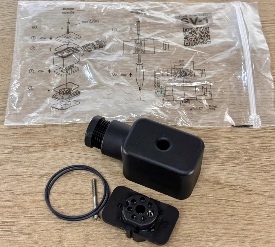 1PCS NEW FIT FOR WIKA SV-1 gas density meter relay pressure gauge connector plug