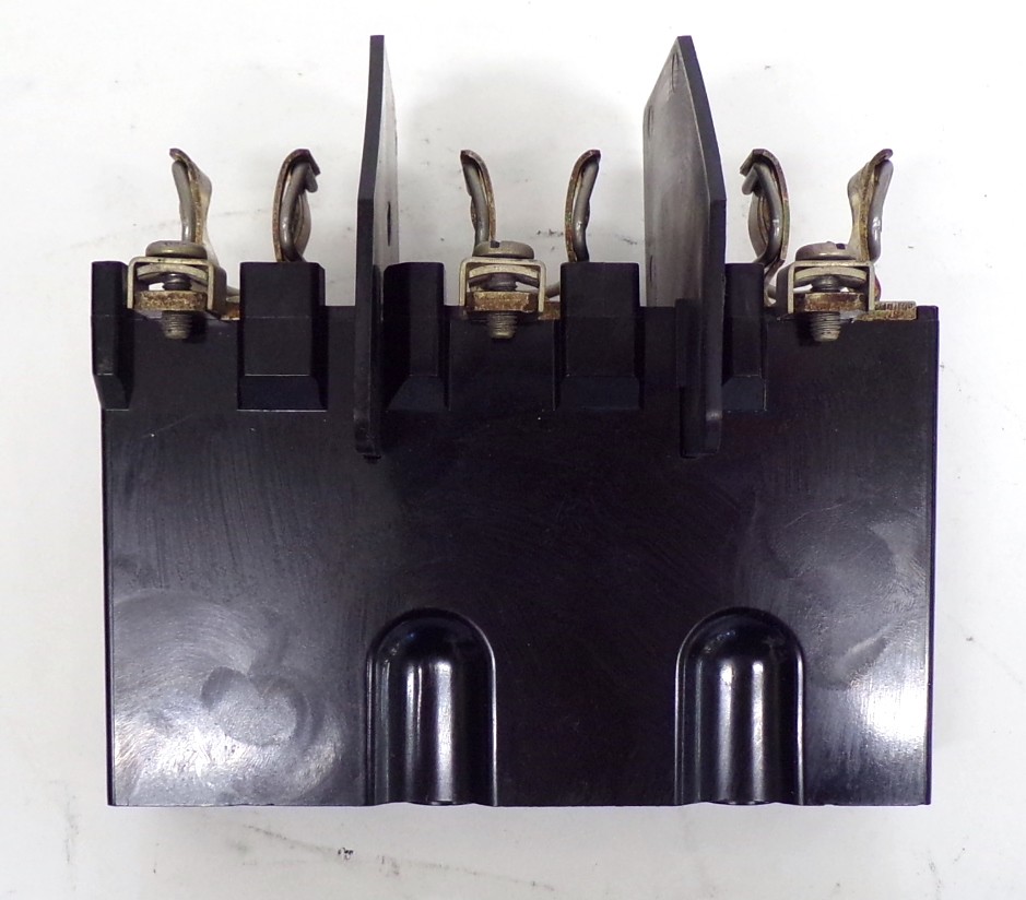 ALLEN BRADLEY FUSE BLOCK, CAT NO. 1494V-FS30, SERIES A, 30 AMPS, 600 VOLTS