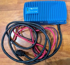 Victron BPC122547106 Blue Smart IP67 Battery Charger 12 Volt 25 Amp Waterproof