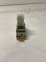 RS 394-9071 3949071 Relay 24VDC w/ Socket 1947C N-197