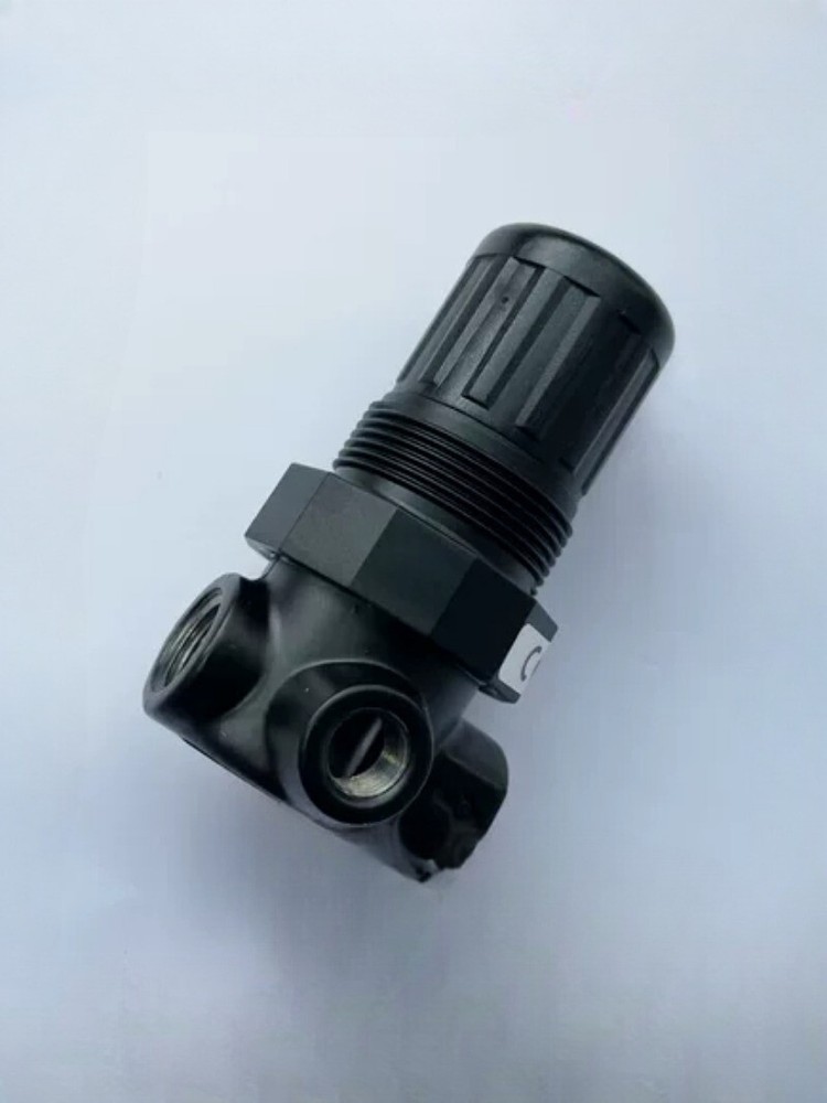 1PC NEW FIT FOR R07-200-NNKA Pipe Connection Pressure Regulating Valve