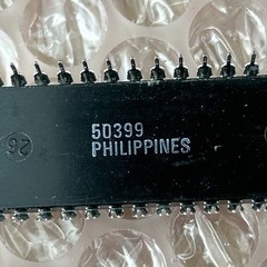 LOT of (2) MOSTEK MK50399N DIP-28 SIX DECADE COUNTER / DISPLAY DECODER