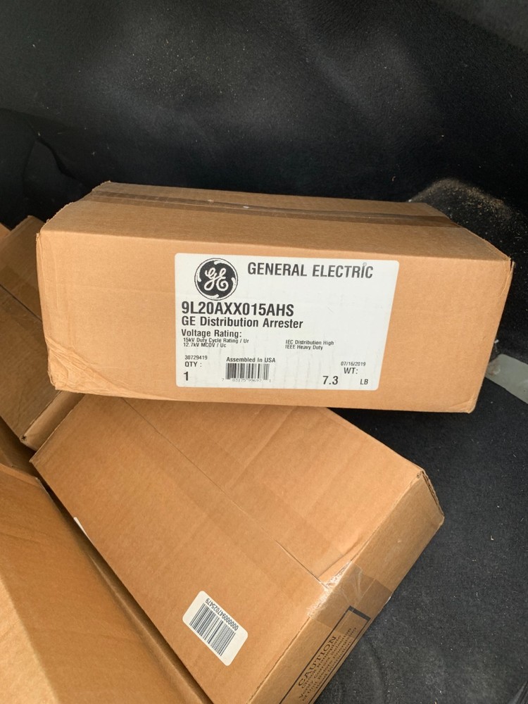 GENERAL ELECTRIC 9L20AXX015AHS NEW IN BOX DISTRIBUTION ARRESTER