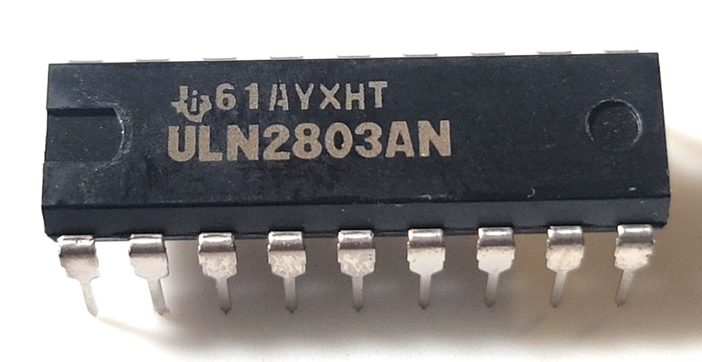 7 pcs ULN2803AN Transistor Array DIP-18 IC