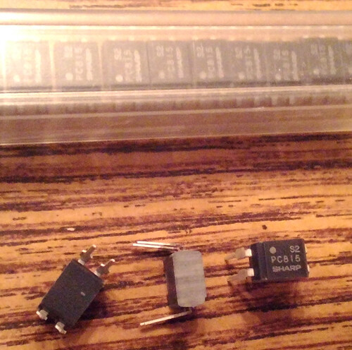 Lots of 100: Sharp PC815 Optocoupler