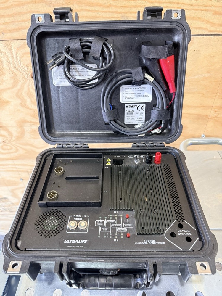 UltraLife CH0004 – Battery Charger and Conditioner
