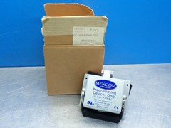 MENCOM GF-DB9M-RJ45-R-32 GFCI DUPLEX OUTLET INTERFACE CONNECTOR 04250290164