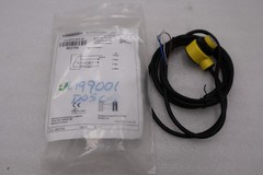 BANNER T18-2VPFF100IR-2M CONNECTION 4-CONDUCTOR STOCK H1106A