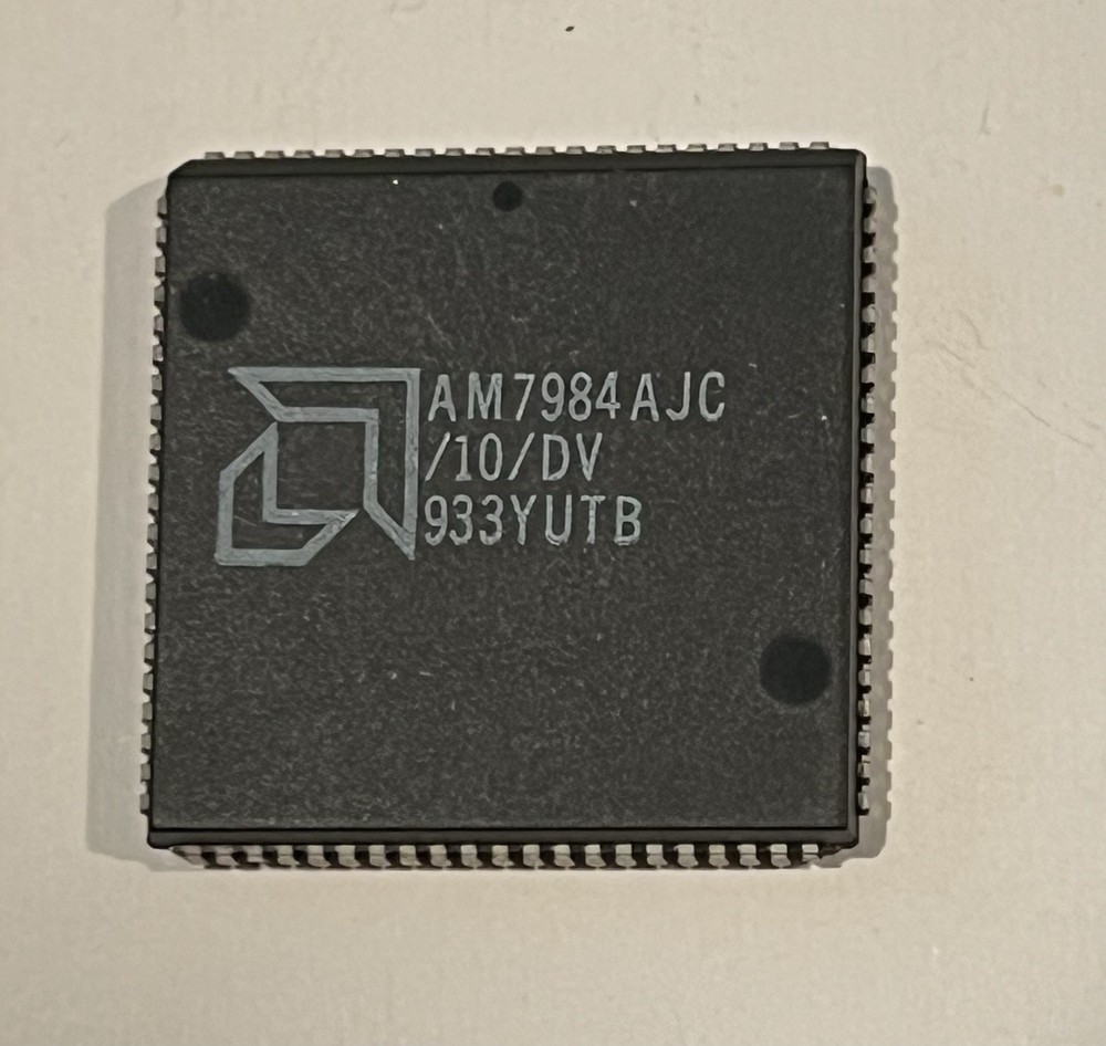 AMD • AM7984AJC/10-DV FDDI ENcoder DECoder (ENDEC) PLCC-84 • NOS • Malaysia