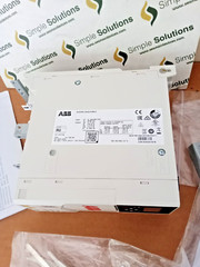 1PC- ABB ACS380-040S-01A8-4 LV AC machinery drive module 0.75Hp, 1.6A,480V- NEW