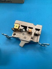 Square D 2510FG1 Manual Starter Ser A Missing Screws No Instructions NOB
