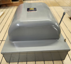 SQUARE D 82354 SAFETY SWITCH 200 AMP 480 V TYPO 1 DOUBLE THROW NON FUSIBLE
