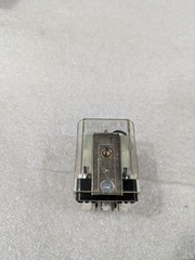 SIEMENS KUP14A15120S SUP14A15120 RELAY SOCKET MOUNT 120VAC