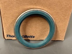 BOX OF 5 Thomas & Betts 1-1/4″ Rigid Conduit Sealing Rings 5305