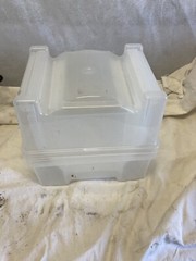 Entegris Ultrapack 150mm shipping box and Silicon wafer holder (QTY2)
