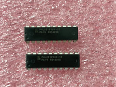PALCE16V8-15PC/4 CMOS UNIVERSAL PROG ARRAY 20-PIN DIP 15ns ERASABLE (2 PER LOT)