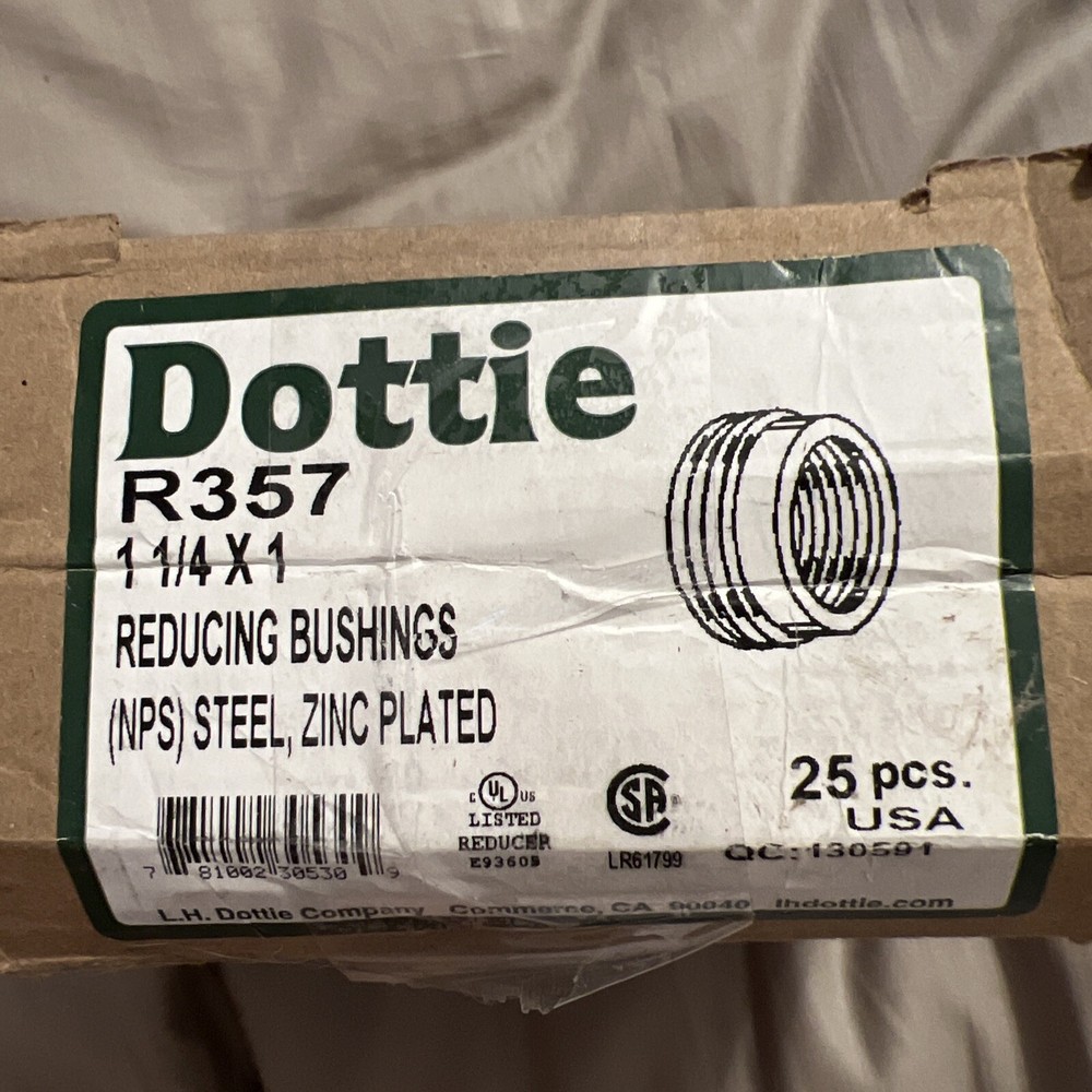 Box Of 23 Dottie Brand R357 Steel Reducing Bushings 1-1/4” x 1” Zinc Plated
